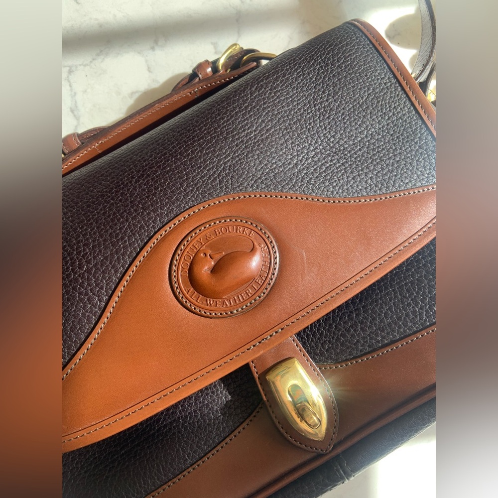 Dooney & Bourke Dark Brown and Chestnut Leather Crossbody Satchel Vintage - Picture 3 of 11